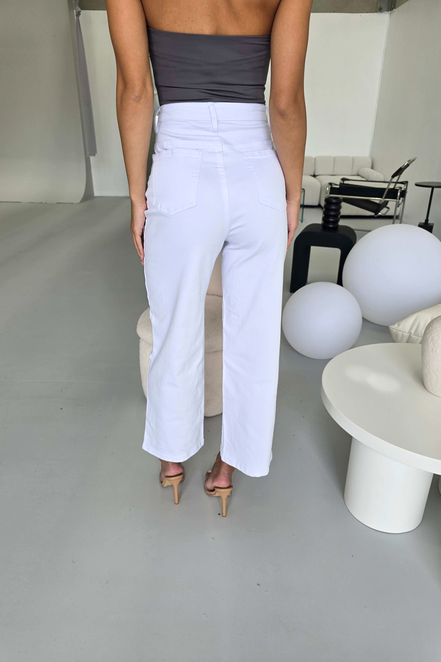 LAURA JEANS - WHITE