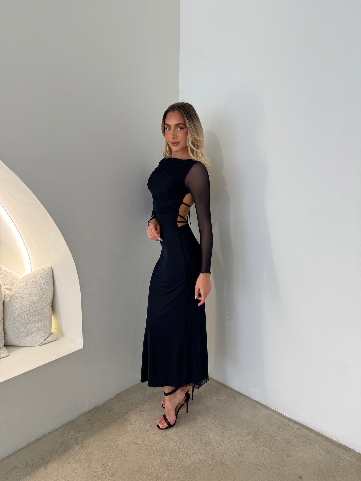 MAE DRESS - NAVEY BLUE