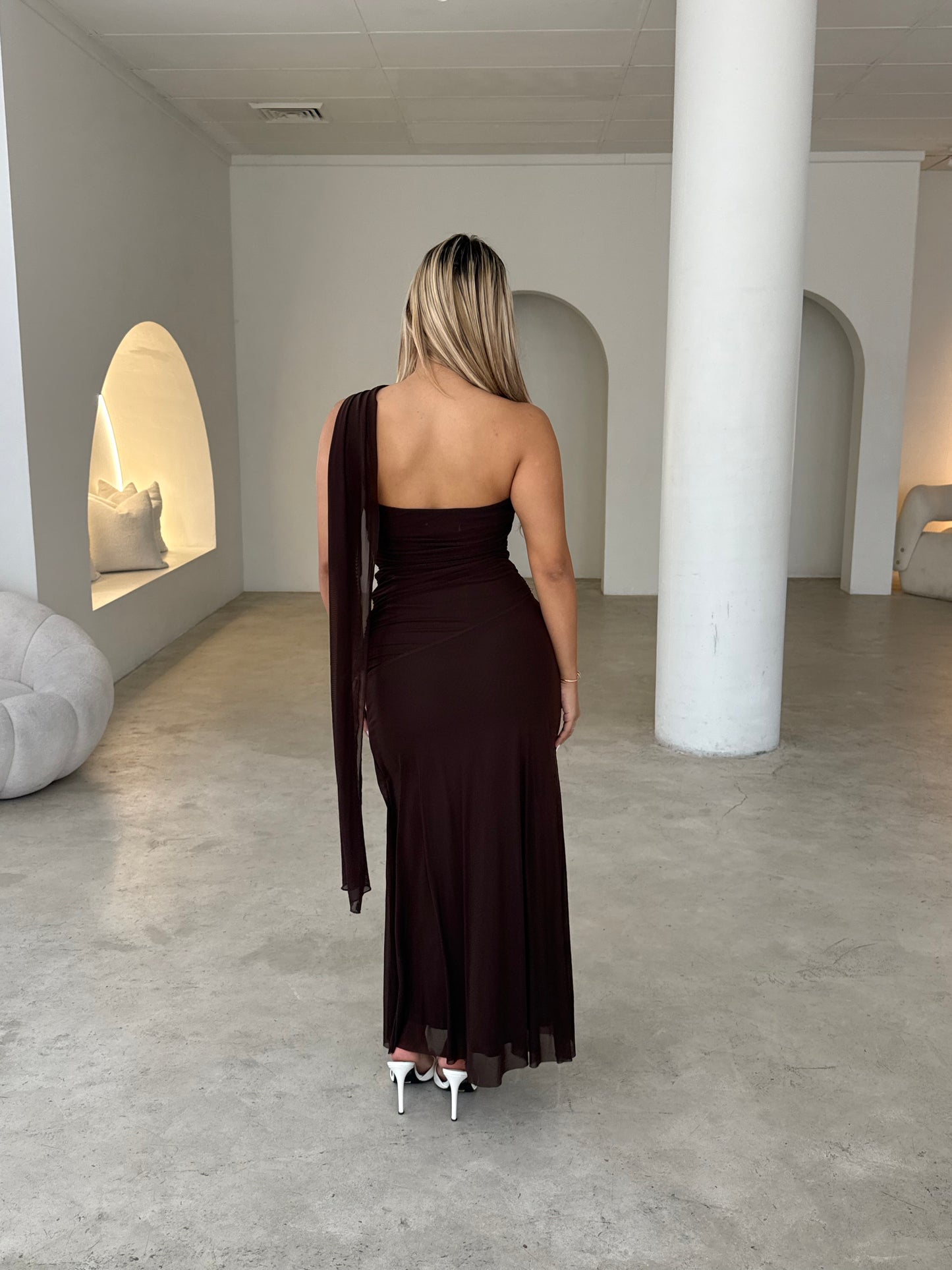 AMOS DRESS - CHOCOLATE