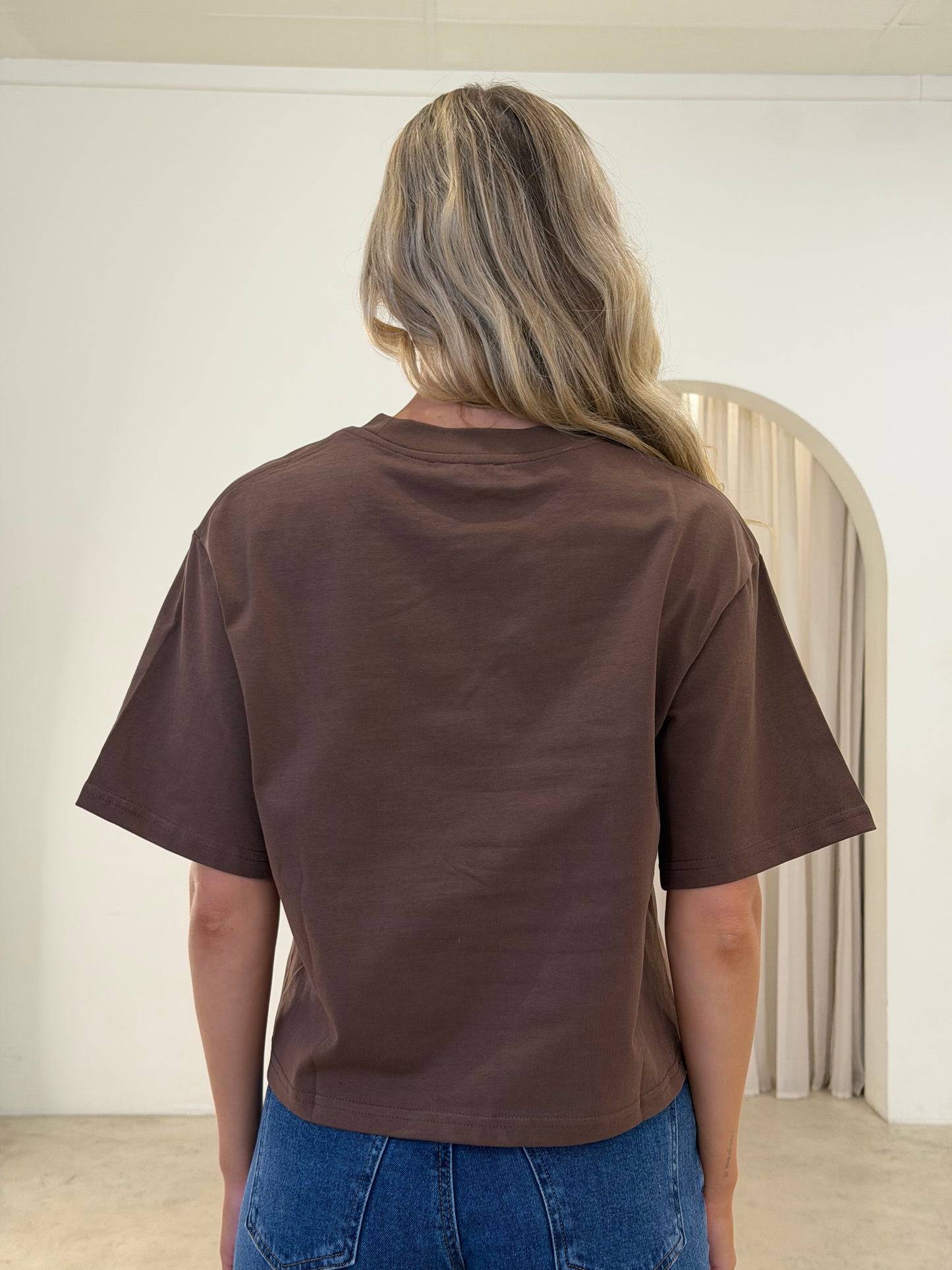 LORA T-SHIRT - BROWN