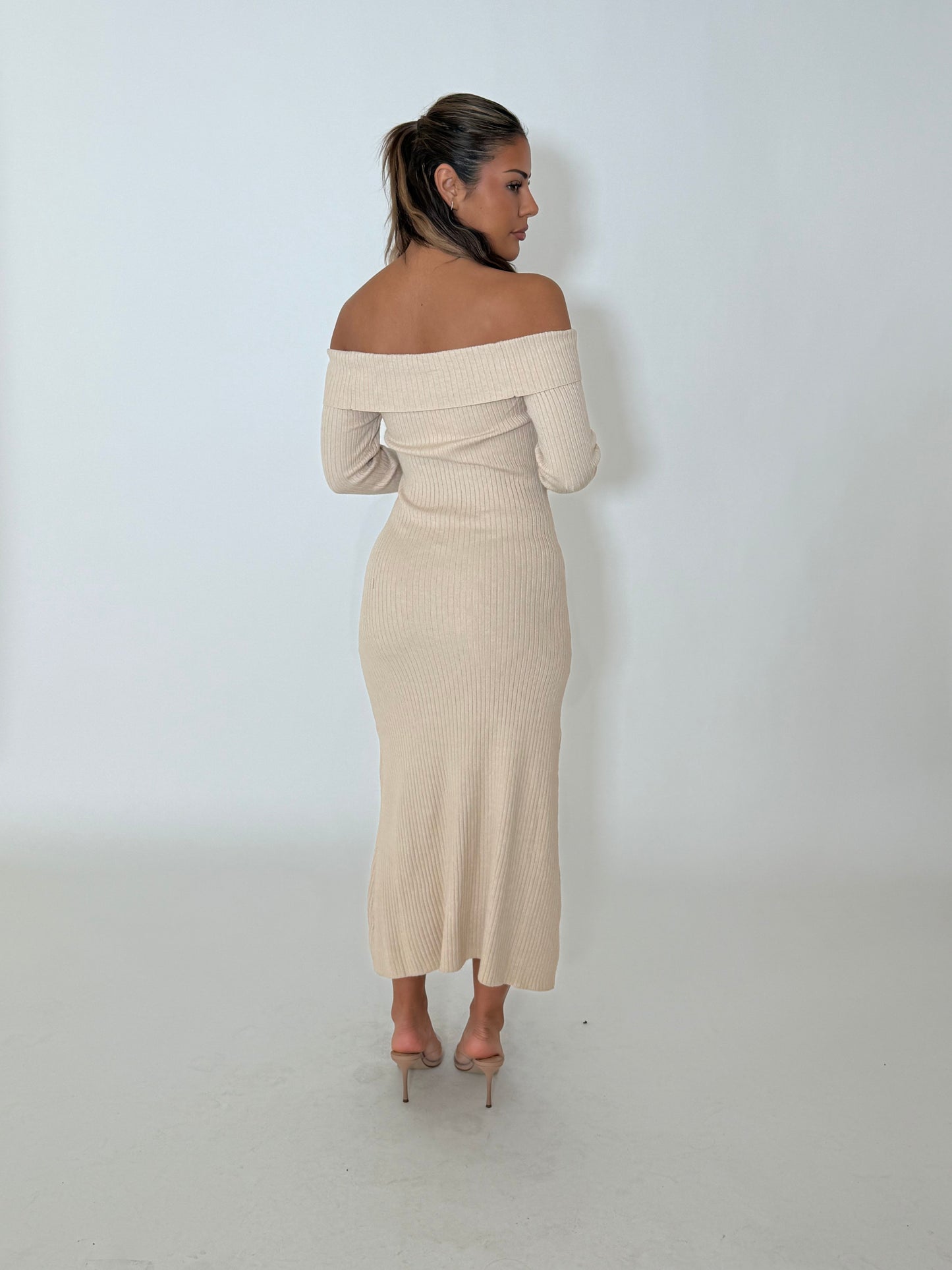 MILA KNIT DRESS - BEIGE