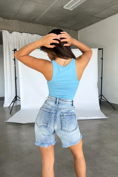 ROUND UP DENIM SHORTS - BLUE WASH