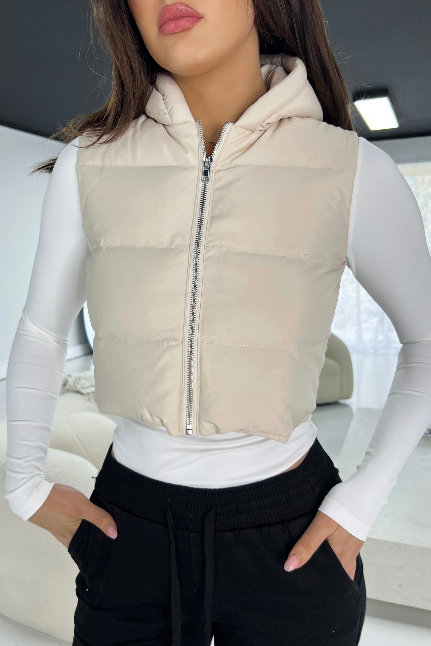COZY PUFF JACKET (SLEEVES CUT) - CREAM
