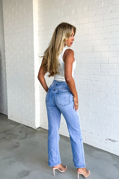 DIANA JEANS - LIGHT BLUE DENIM