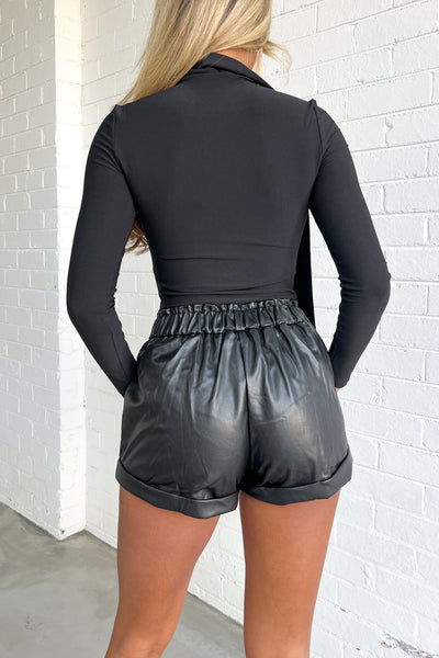 KOBIE SHORTS - BLACK PLEATHER