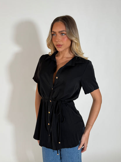 SANDRA TOP - BLACK (SHORT SLEEVE)