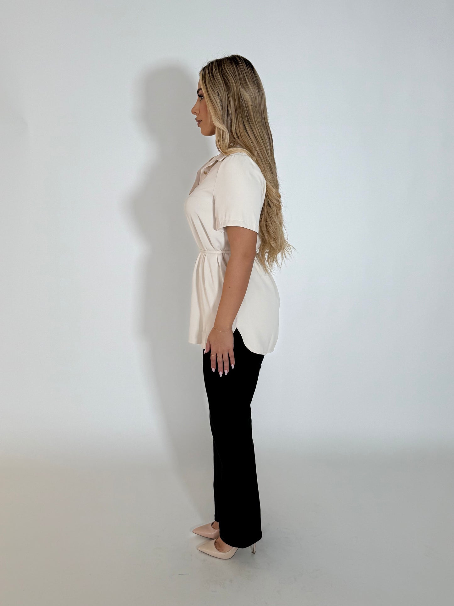 SANDRA TOP - BEIGE (SHORT SLEEVE)