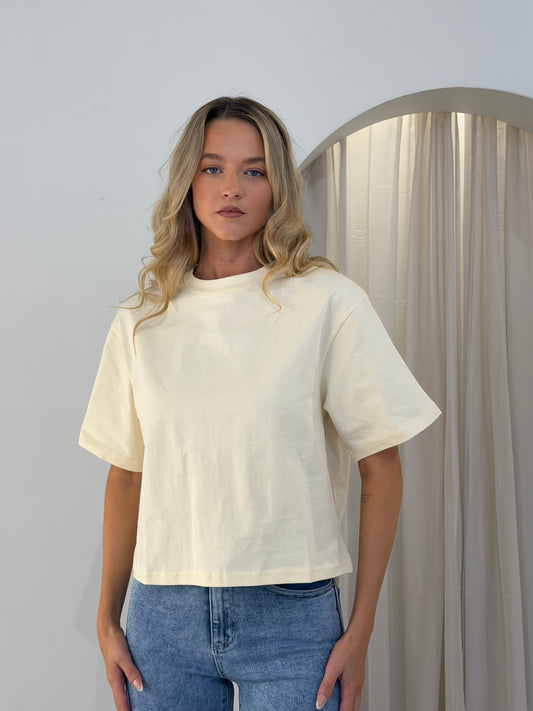 LORA T-SHIRT - BUTTER