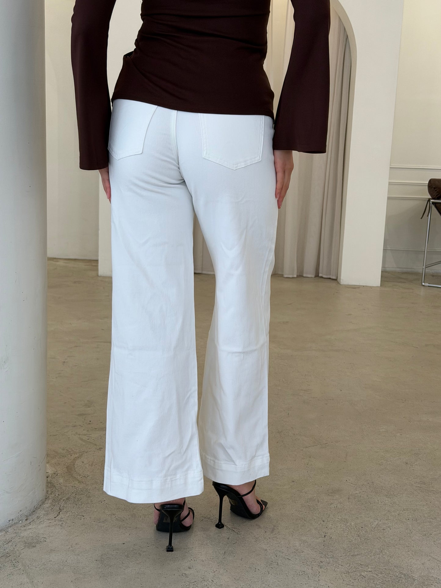 WINNIE JEANS - WHITE