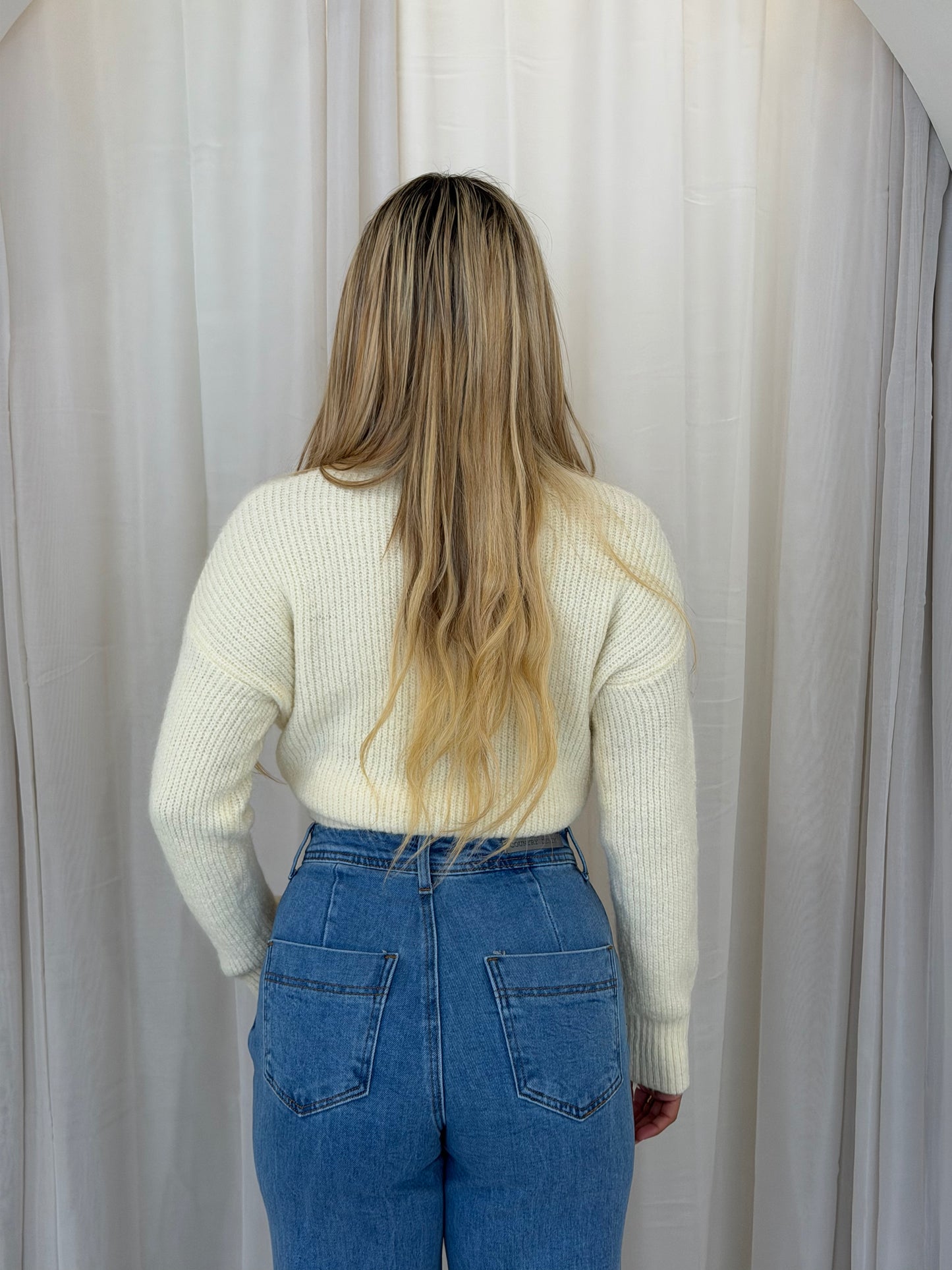 ALISHA KNIT TOP - WHITE