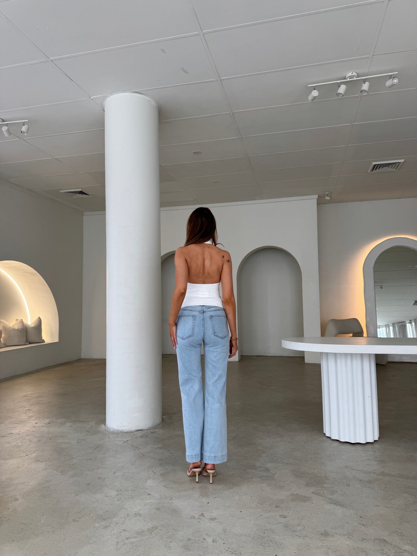 MILA JEANS - LIGHT DENIM