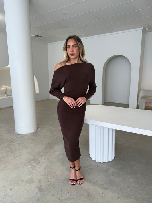ZOEY KNIT DRESS - BROWN