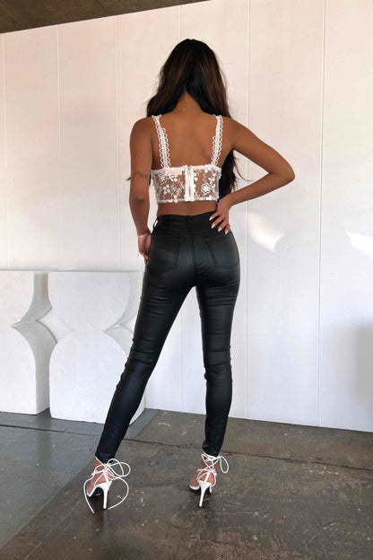 CAMI NIGHTS PLEATHER  - BLACK DENIM
